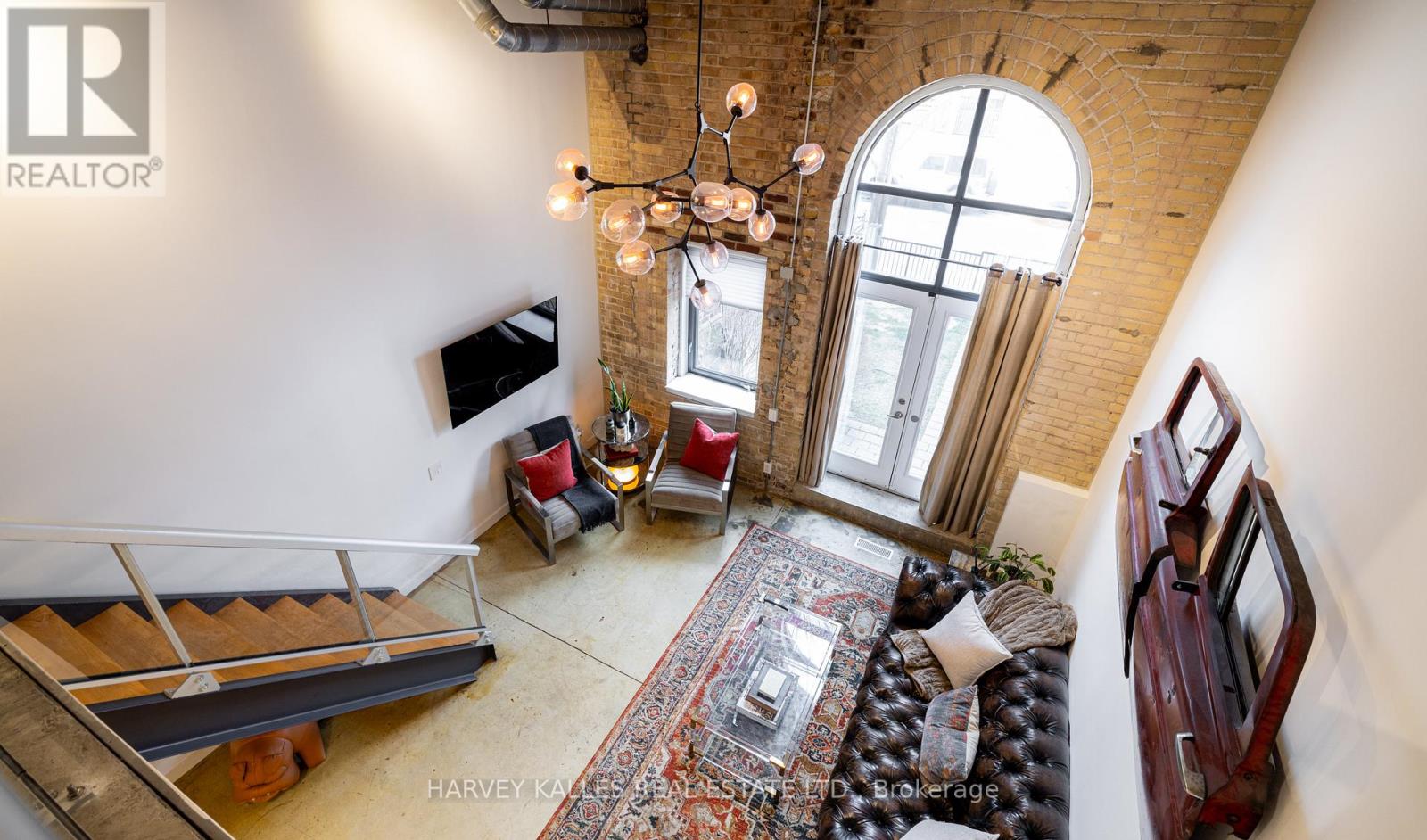 111 - 363 Sorauren Avenue, Toronto, Ontario  M6R 3C1 - Photo 17 - W12142276