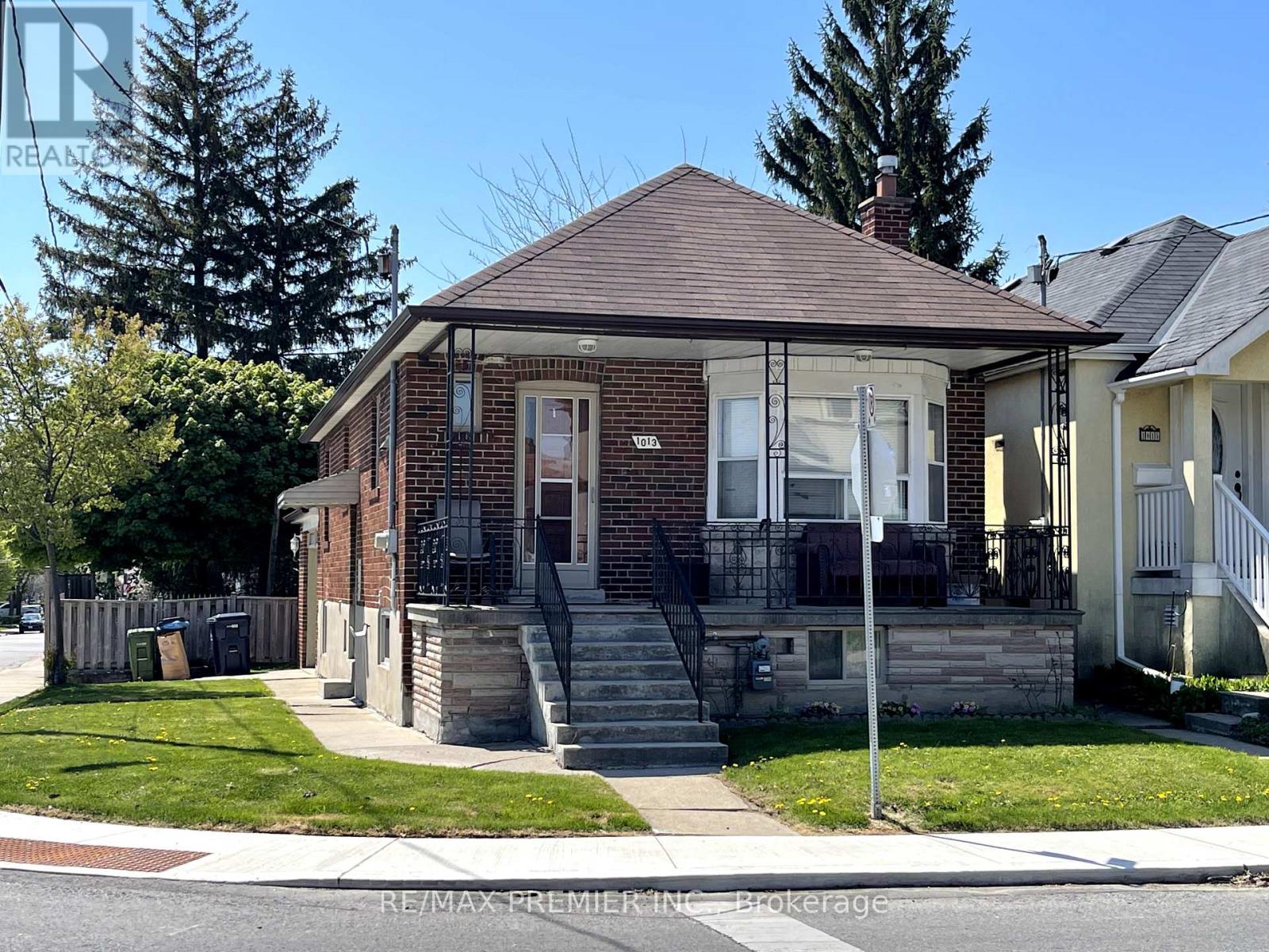 1013 Briar Hill Avenue, Toronto, Ontario  M6B 1M6 - Photo 1 - W12142305