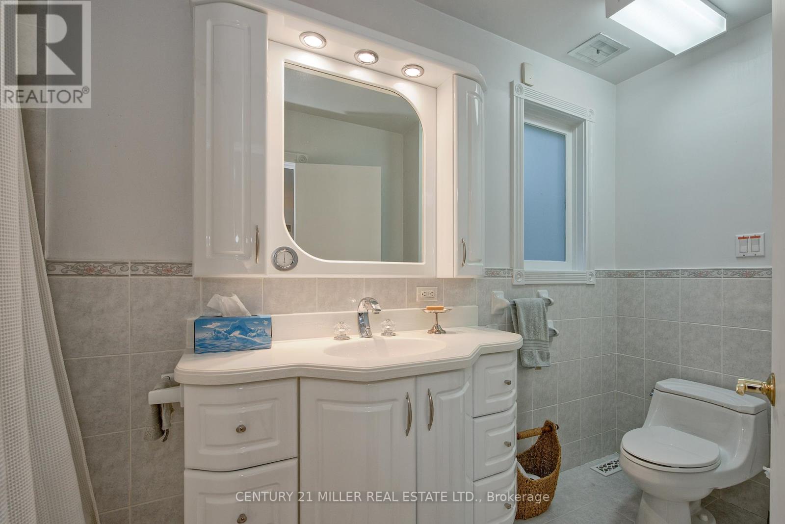 200 Morrison Road, Oakville, Ontario  L6J 4J4 - Photo 25 - W12142307
