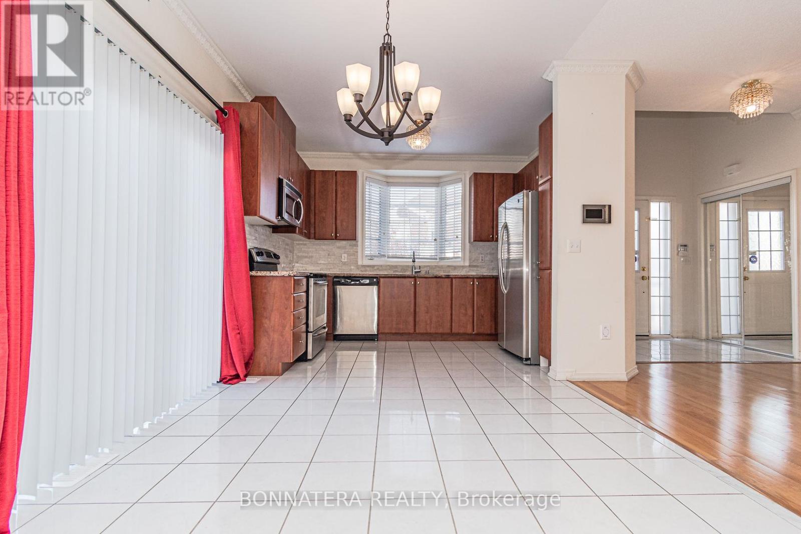 4235 Fuller Crescent, Burlington, Ontario  L7M 0M5 - Photo 17 - W12142341