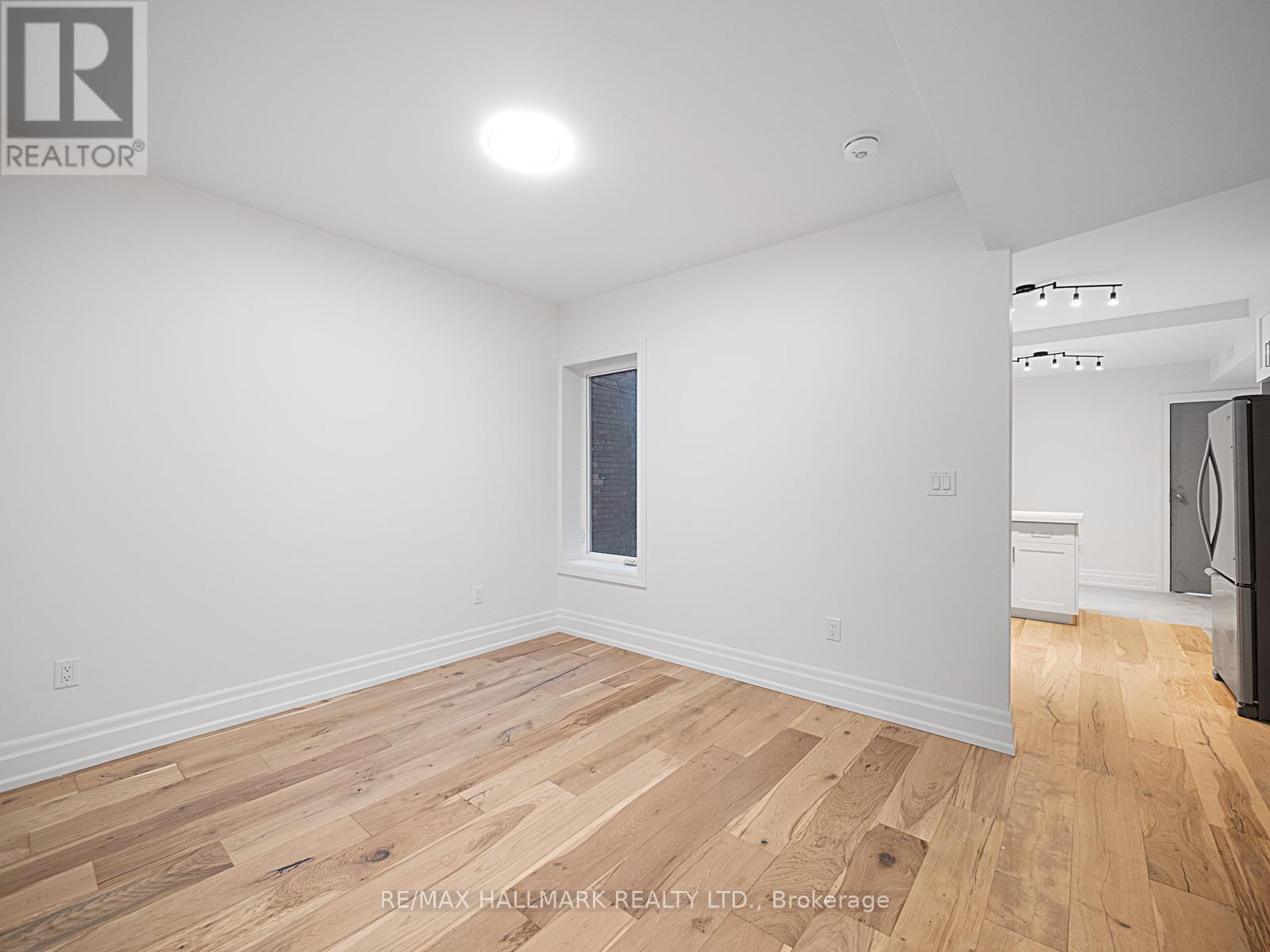 Main - 547 Indian Road, Toronto (High Park North), Ontario  M6P 2B9 - Photo 14 - W12142392