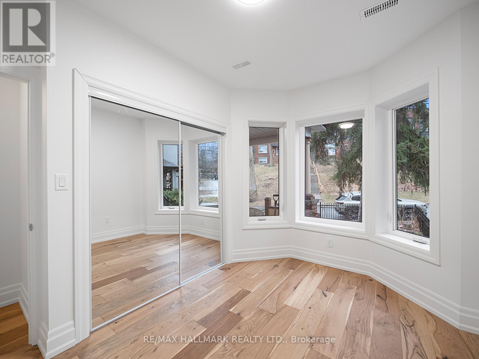 Main - 547 Indian Road, Toronto (High Park North), Ontario  M6P 2B9 - Photo 18 - W12142392