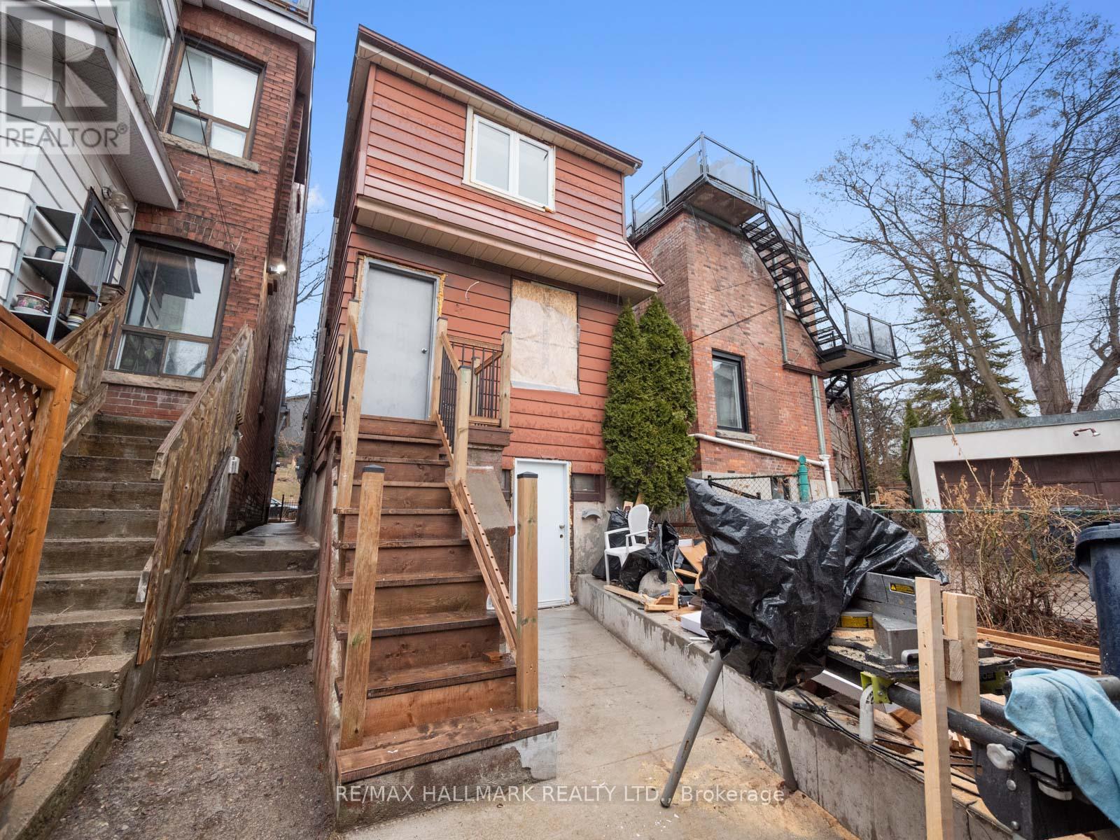Main - 547 Indian Road, Toronto (High Park North), Ontario  M6P 2B9 - Photo 21 - W12142392