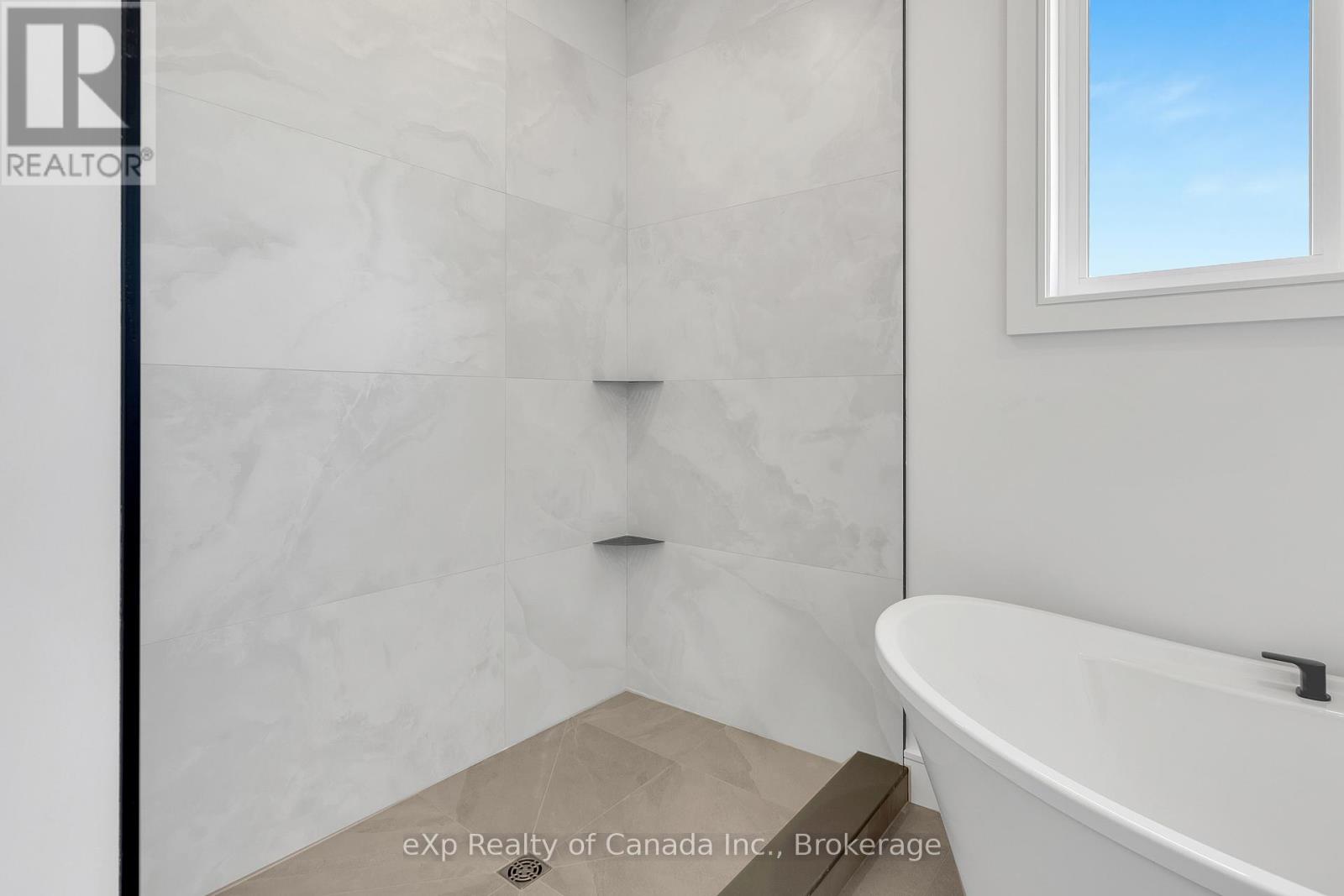 9 Clover Lane, Norwich, Ontario  N0J 1R0 - Photo 40 - X12142464