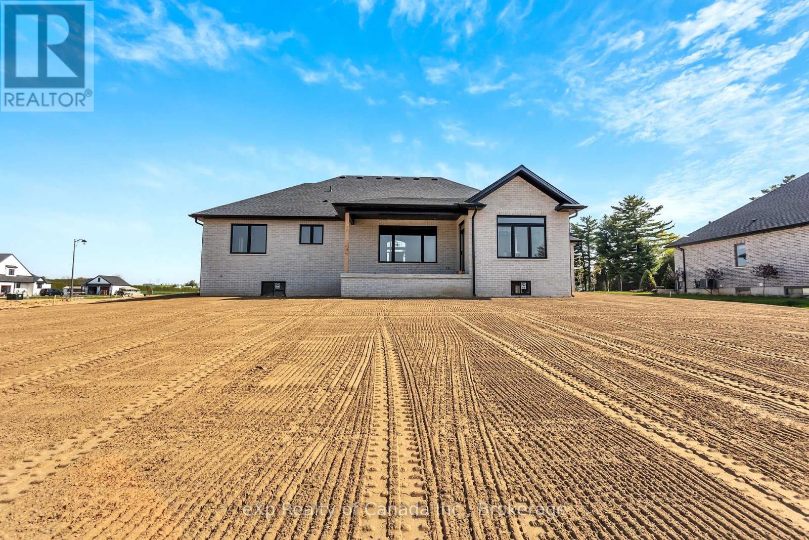 9 Clover Lane, Norwich, Ontario  N0J 1R0 - Photo 8 - X12142464