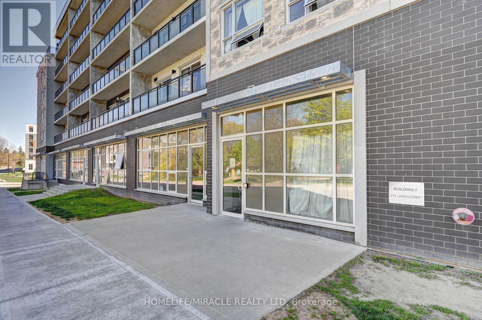 209f - 275 Larch Street, Waterloo, Ontario  N2L 3R2 - Photo 3 - X12142311