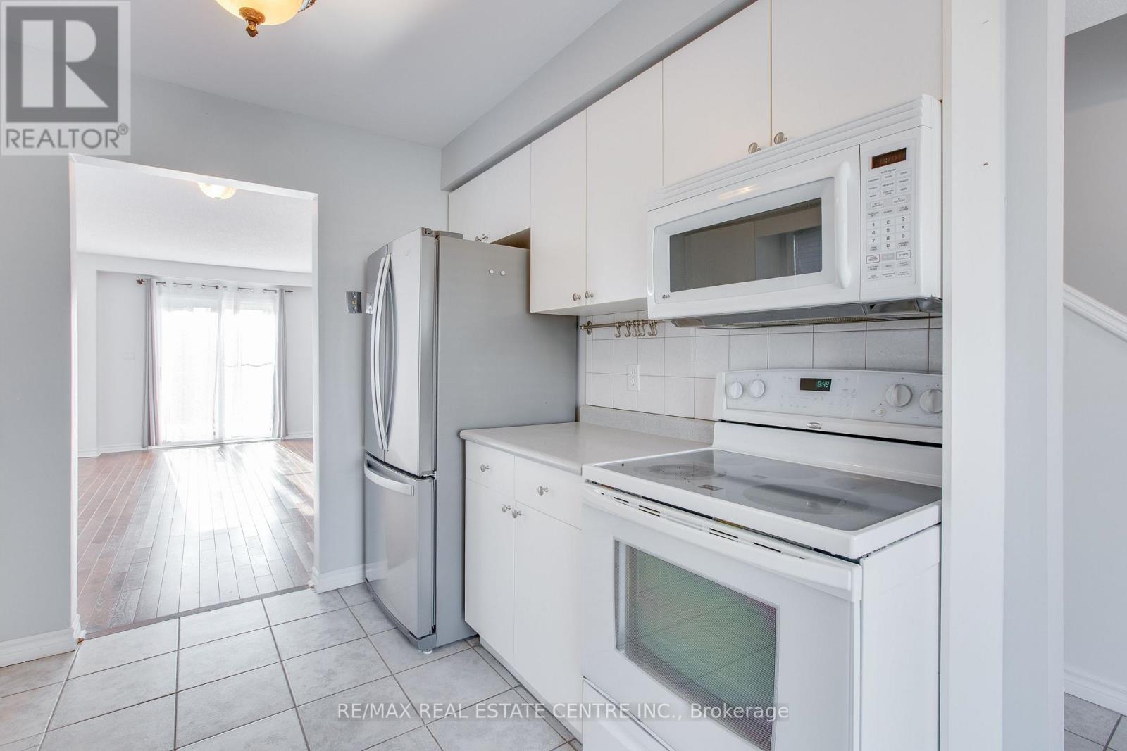 Photo 12 of 39 for 874 Shelborne Street