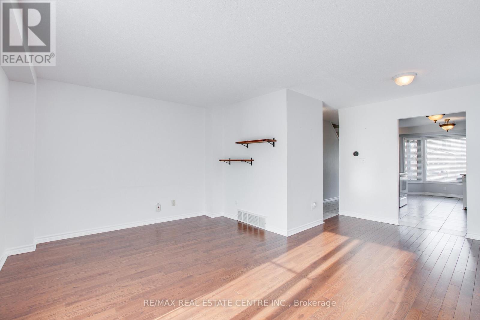 Photo 16 of 39 for 874 Shelborne Street