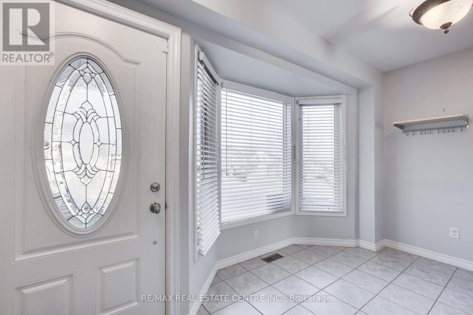 Photo 8 of 39 for 874 Shelborne Street