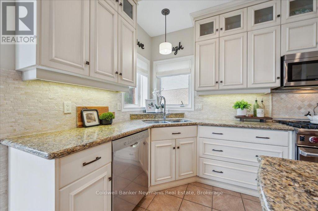 8 Ray Crescent, Guelph, Ontario  N1L 0B6 - Photo 13 - X12022955
