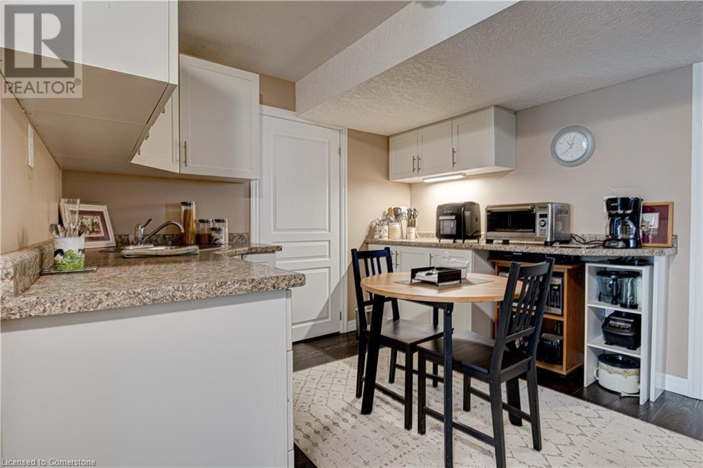 15 Bannister Court Unit# 12, Cambridge, Ontario  N1S 4Z4 - Photo 32 - 40696297