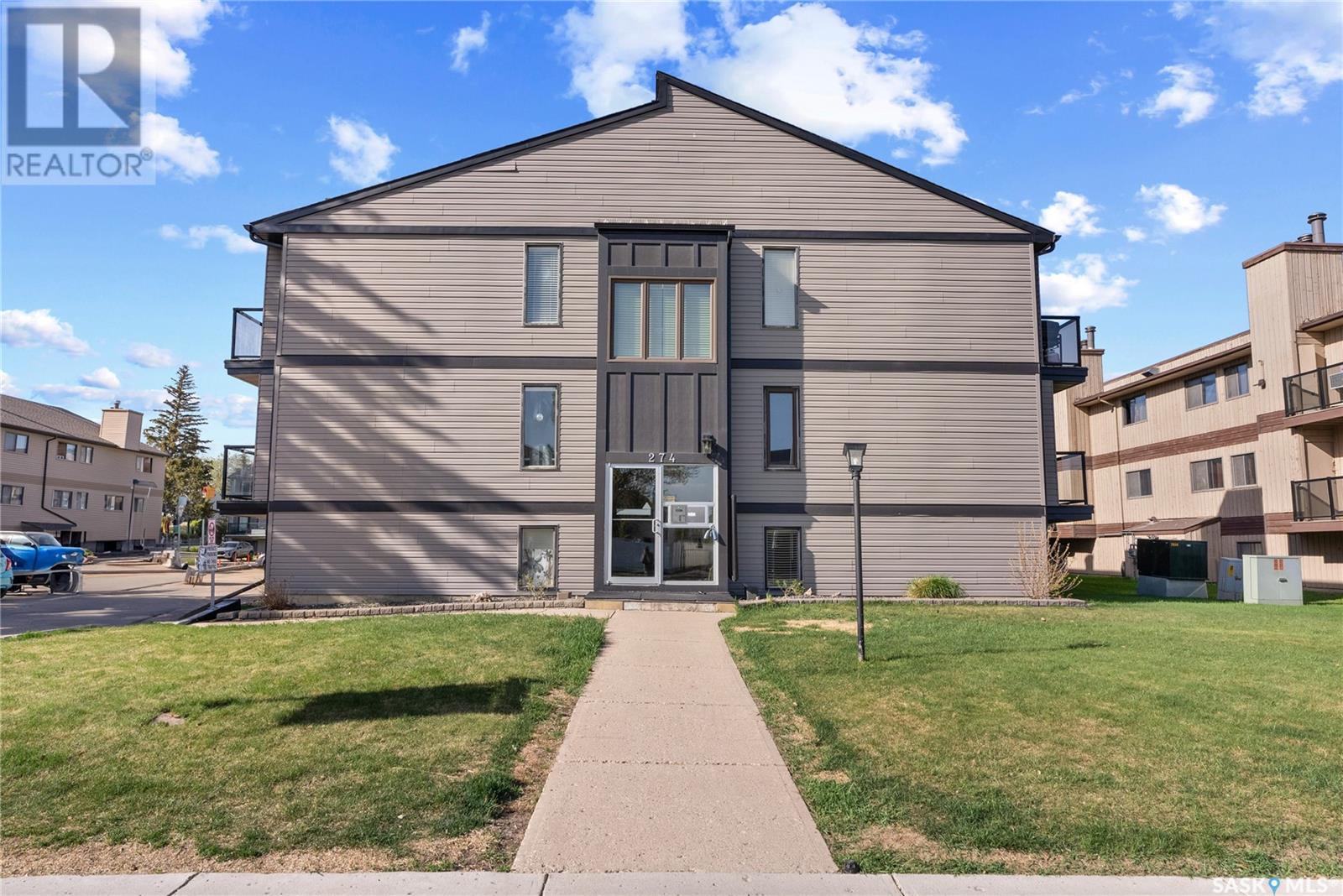 Property at 18 274 Pinehouse DRIVE image 1