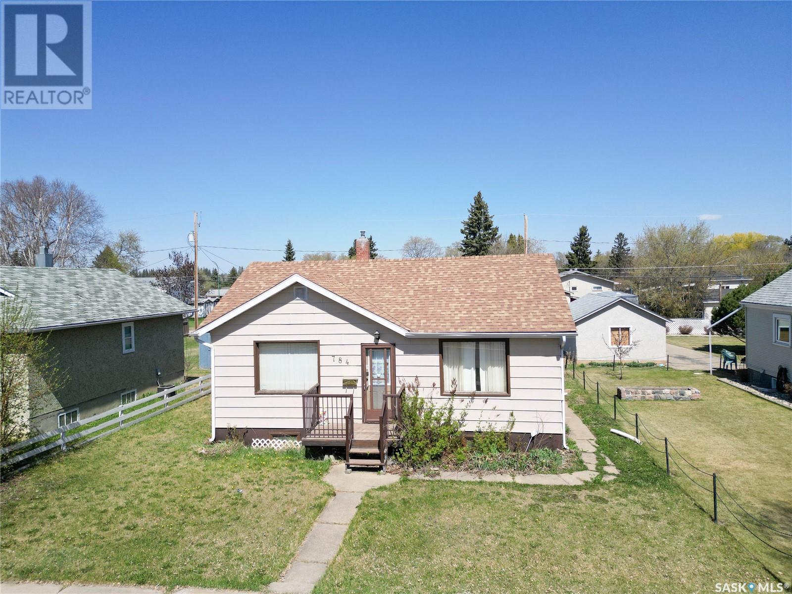 Property at 784 4th STREET E image 3