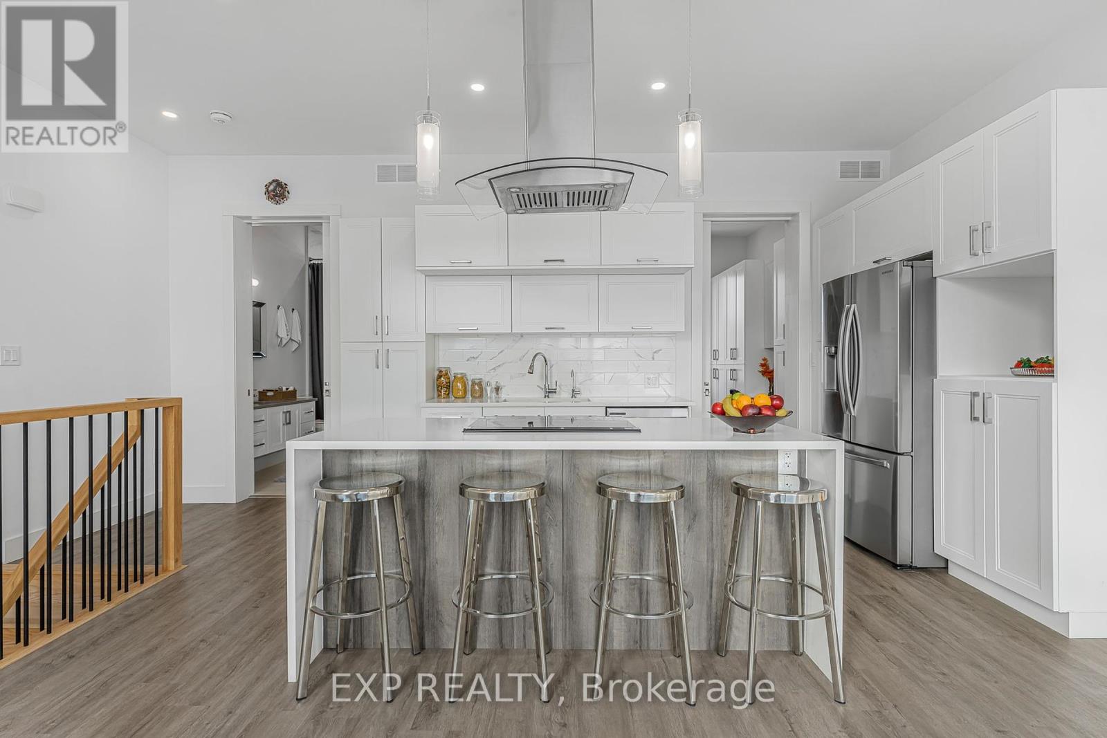 30 - 65 Summersides Mews, Pelham, Ontario  L0S 1E6 - Photo 2 - X12142579