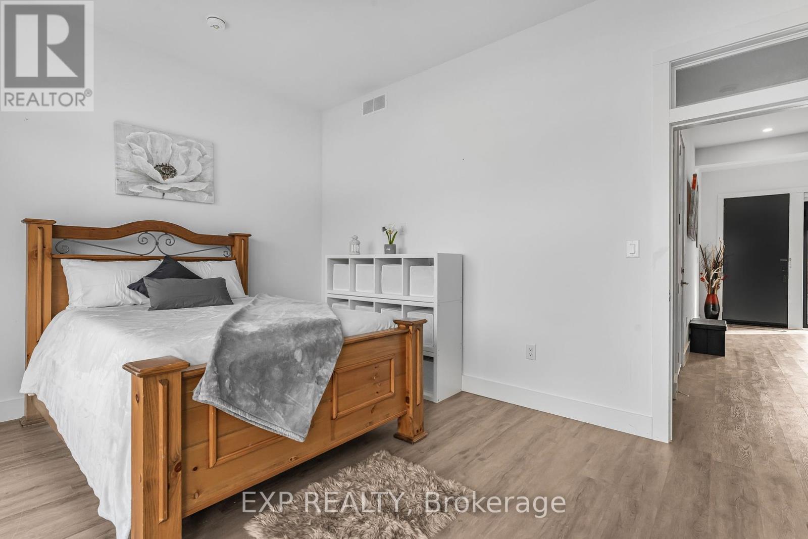Property at 30 - 65 SUMMERSIDES MEWS image 3