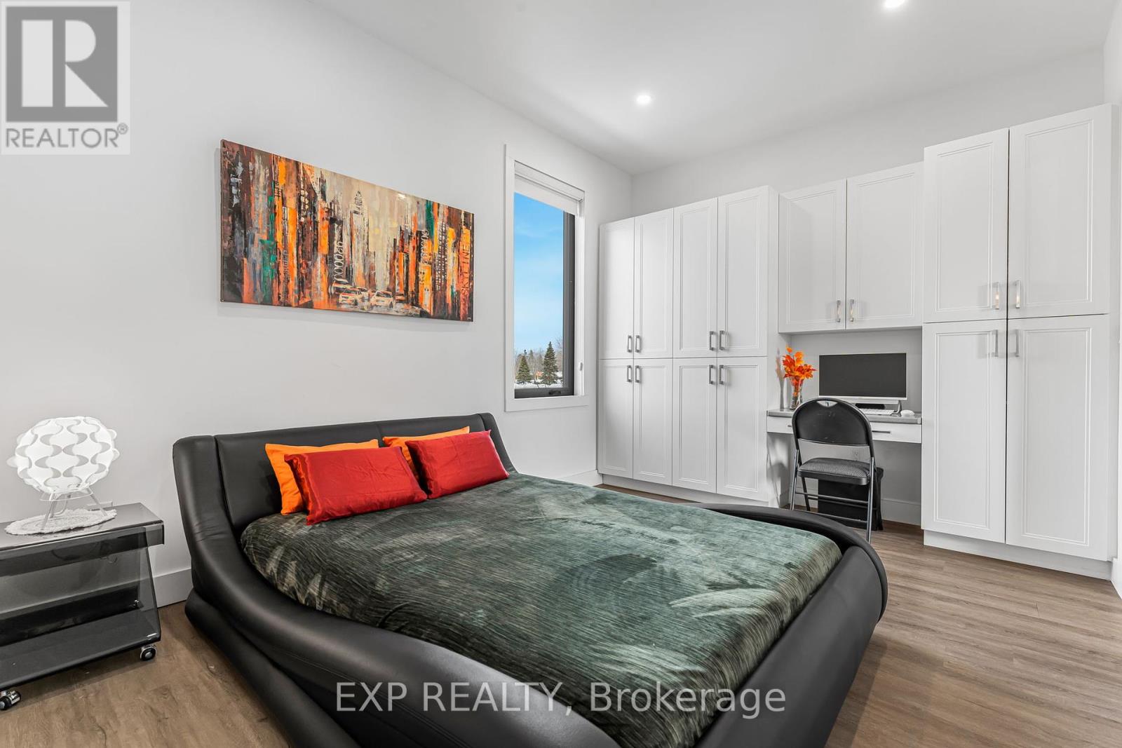 30 - 65 Summersides Mews, Pelham, Ontario  L0S 1E6 - Photo 4 - X12142579