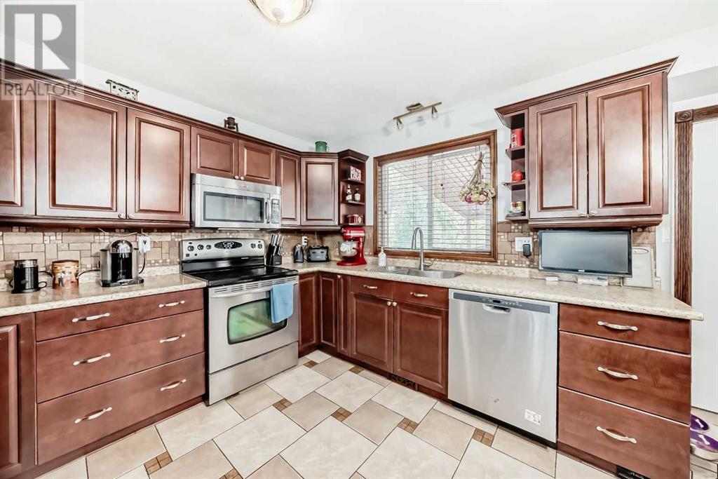 37 Grote Crescent, Red Deer, Alberta  T4P 3L4 - Photo 12 - A2219629