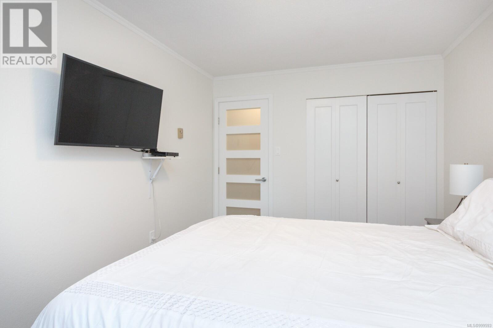 207 1545 Pandora Ave, Victoria, British Columbia  V8R 6R1 - Photo 10 - 999593
