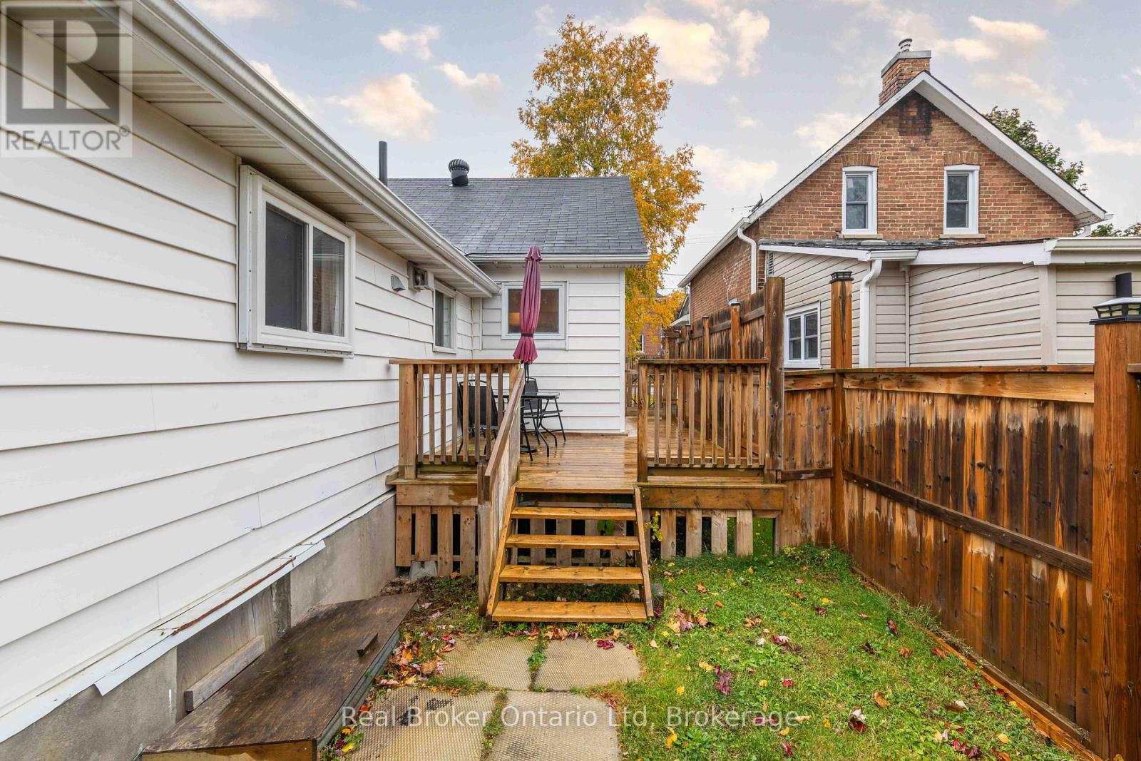 1805 3rd Avenue W, Owen Sound, Ontario  N4K 4R7 - Photo 19 - X12142617
