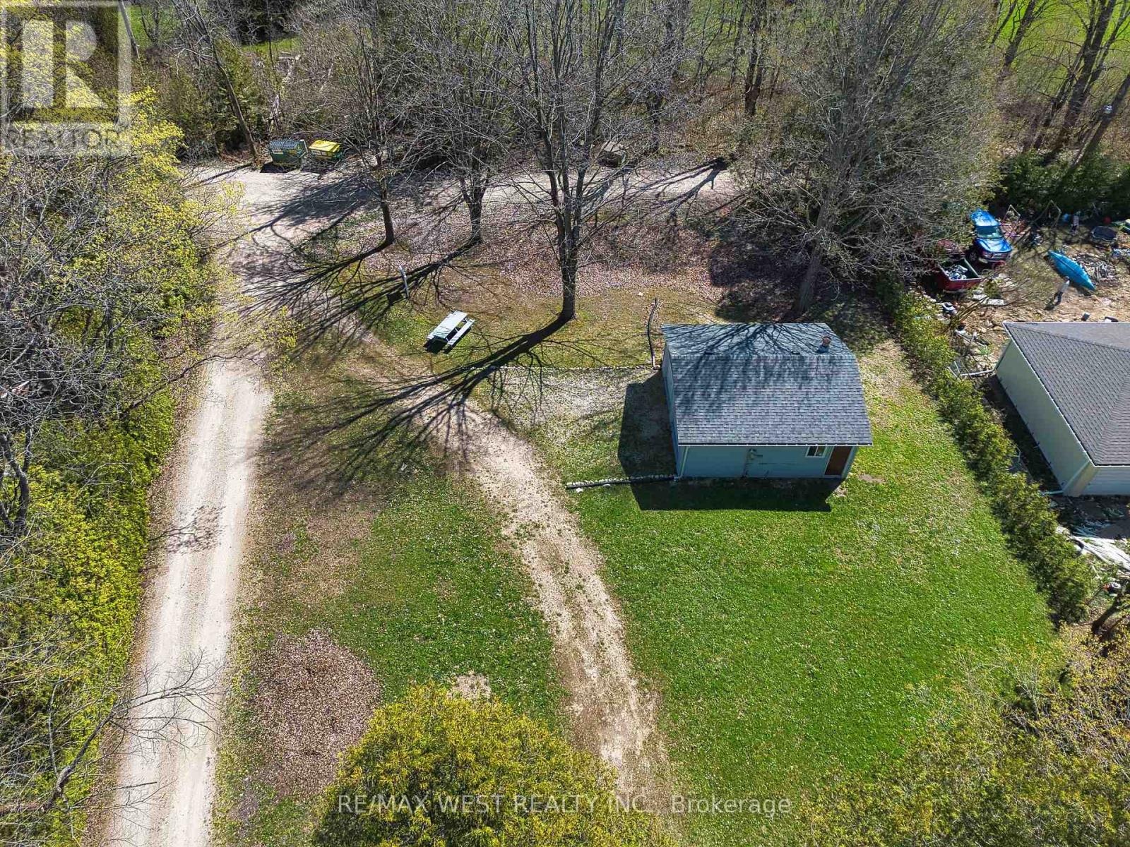 201 Cedars Resort Lane, Grey Highlands, Ontario  N0C 1E0 - Photo 4 - X12077925