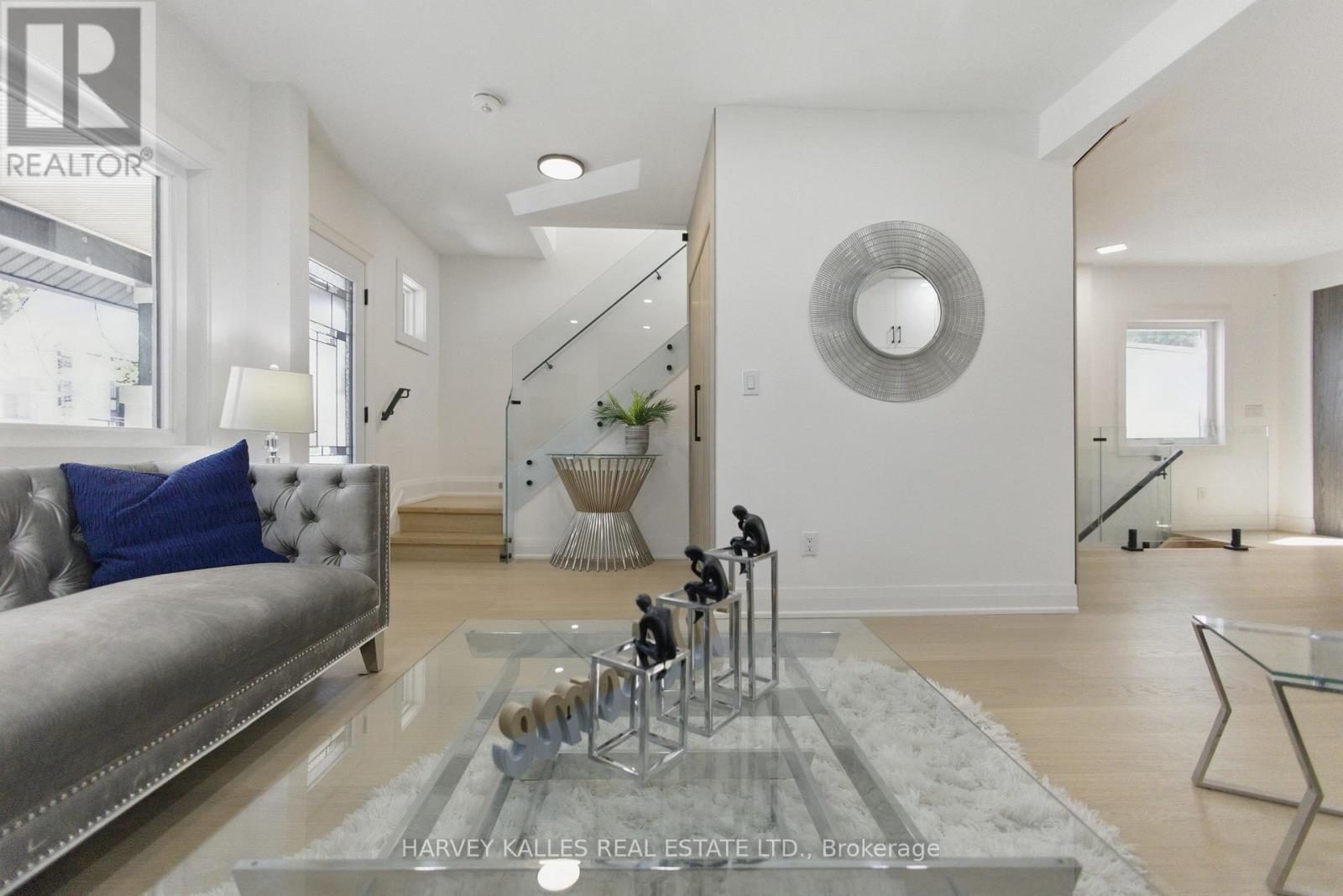 258 Briar Hill Avenue, Toronto (Lawrence Park South), Ontario  M4R 1J2 - Photo 11 - C12142414