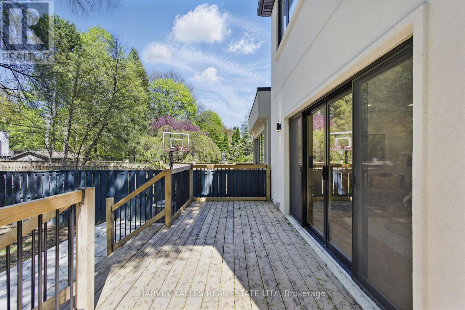 258 Briar Hill Avenue, Toronto, Ontario  M4R 1J2 - Photo 48 - C12142414