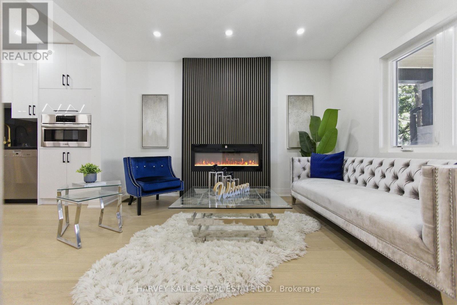 258 Briar Hill Avenue, Toronto, Ontario  M4R 1J2 - Photo 8 - C12142414