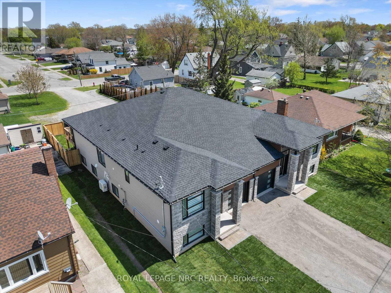 Property at 230 KNOLL STREET image 4