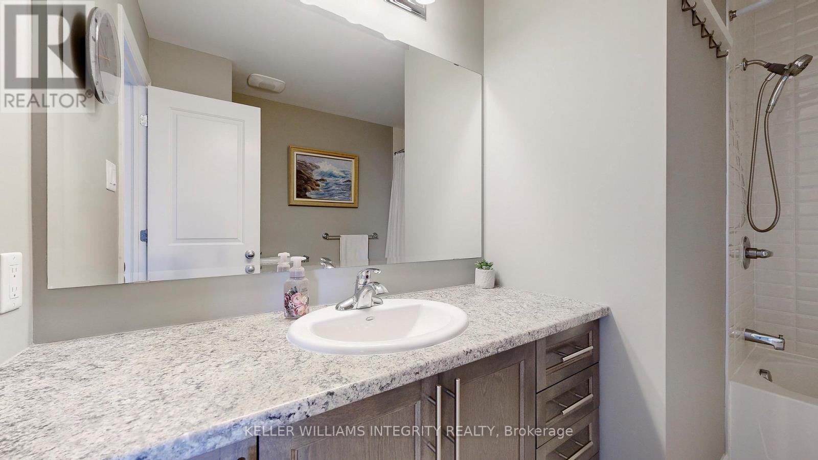108 Pin Cherry Grove, Ottawa, Ontario  K1W 0J5 - Photo 24 - X12142539