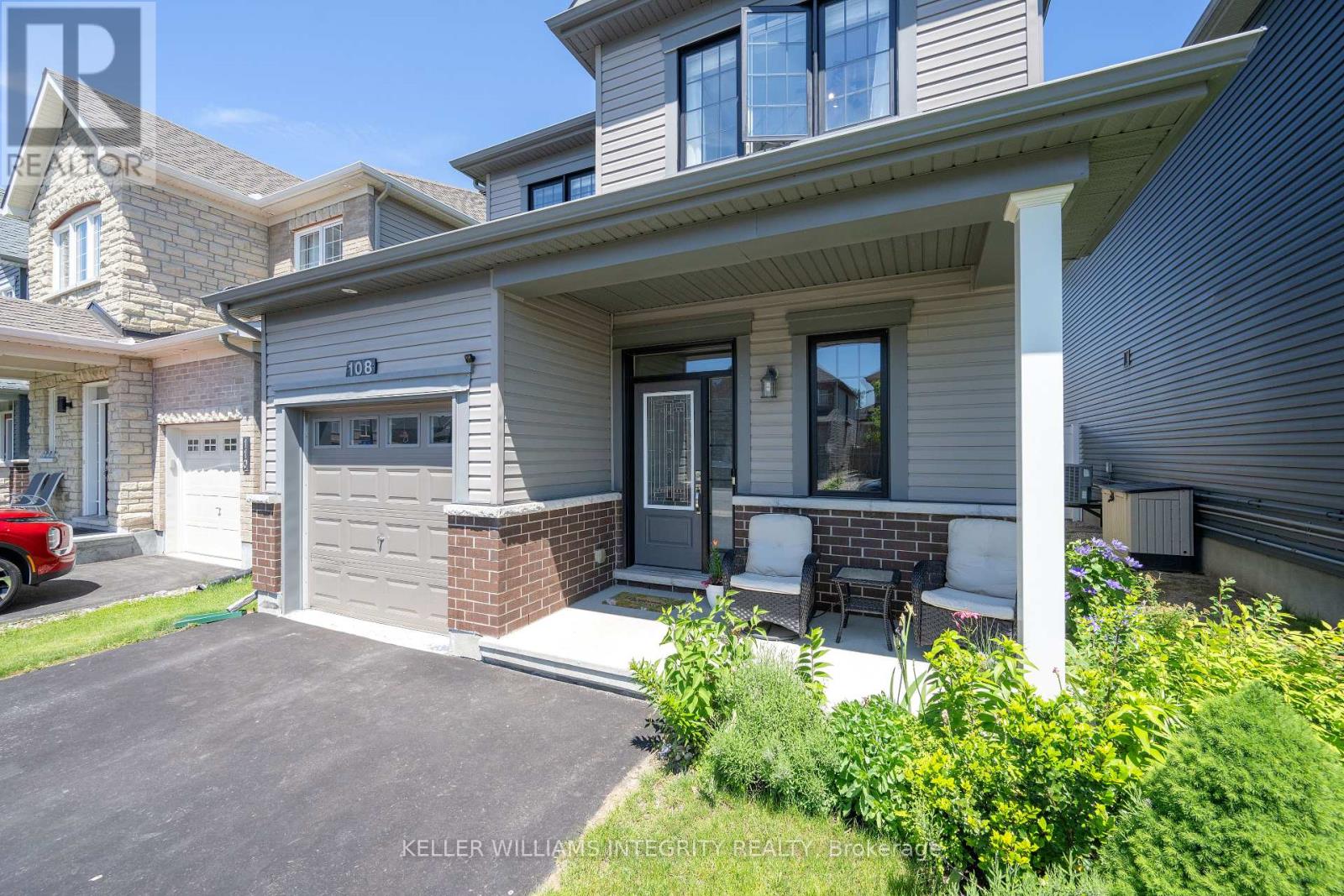108 Pin Cherry Grove, Ottawa, Ontario  K1W 0J5 - Photo 4 - X12142539