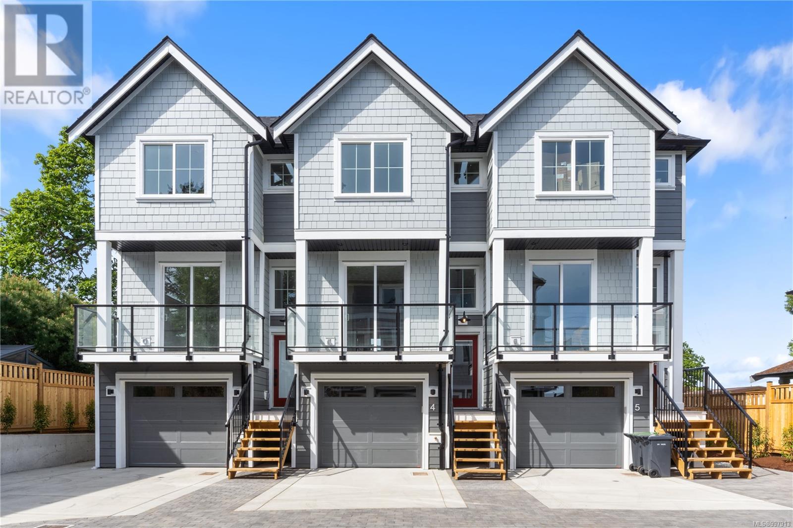 Property at 4 910 Old Esquimalt Rd image 1