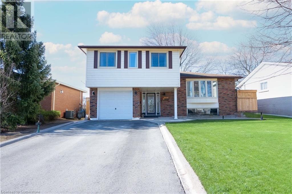 Property at 656 MEADOW Lane image 3