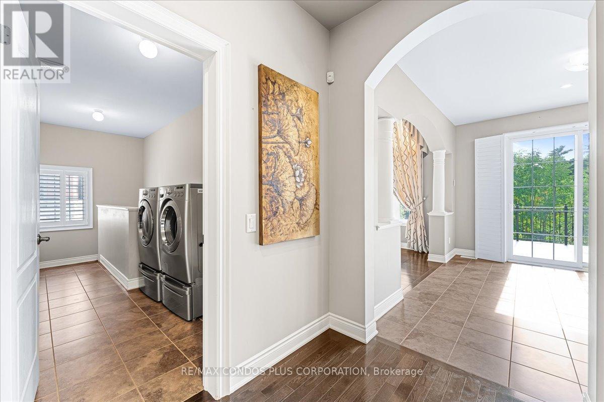 131 Lady Nadia Drive, Vaughan, Ontario  L6A 4E6 - Photo 10 - N12142425