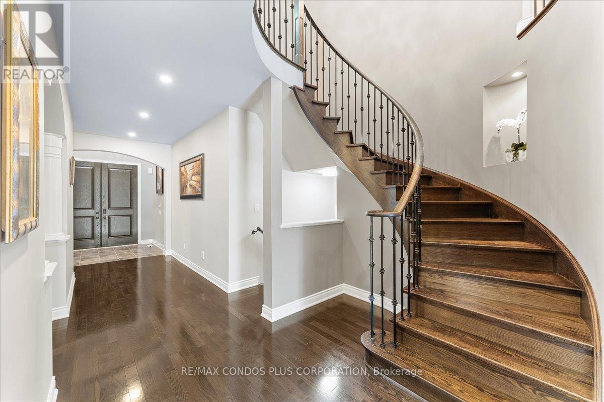 131 Lady Nadia Drive, Vaughan, Ontario  L6A 4E6 - Photo 17 - N12142425