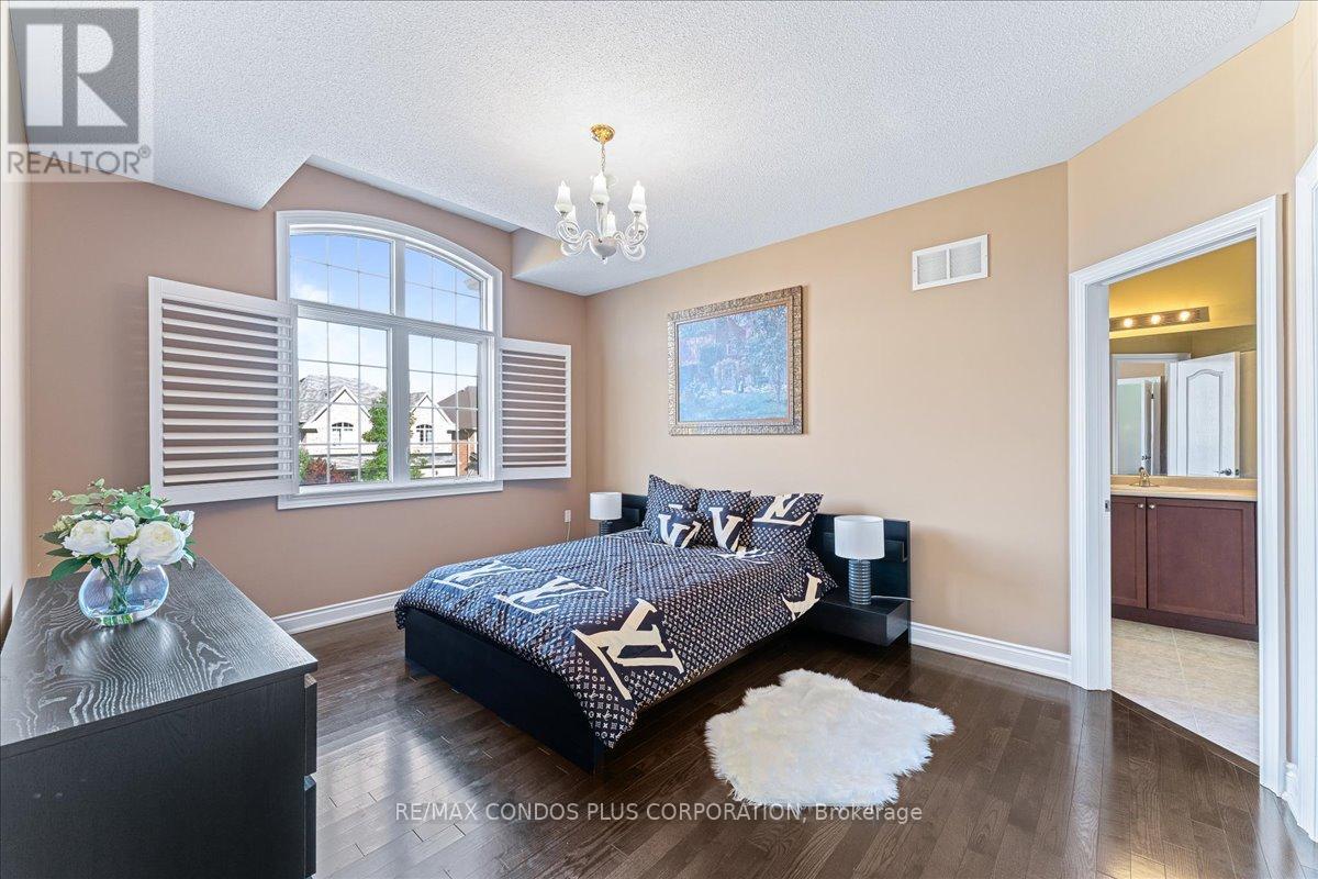 131 Lady Nadia Drive, Vaughan, Ontario  L6A 4E6 - Photo 25 - N12142425