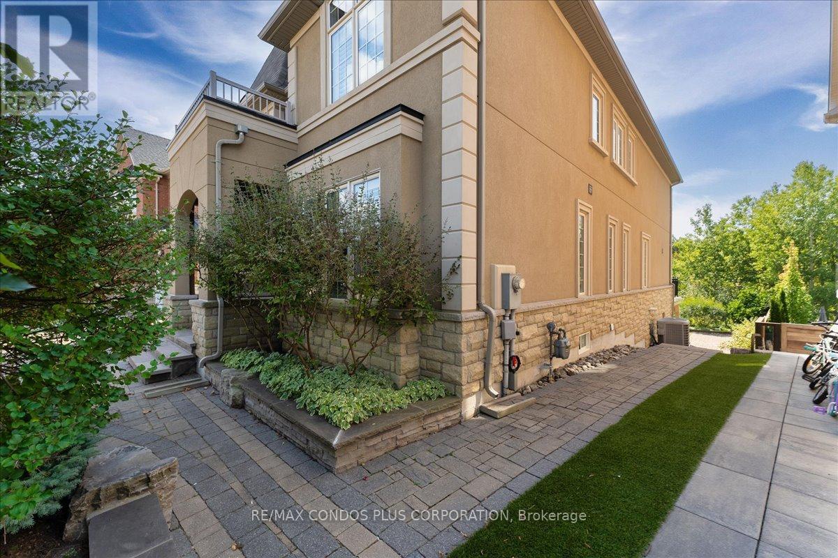 131 Lady Nadia Drive, Vaughan (Patterson), Ontario  L6A 4E6 - Photo 36 - N12142425