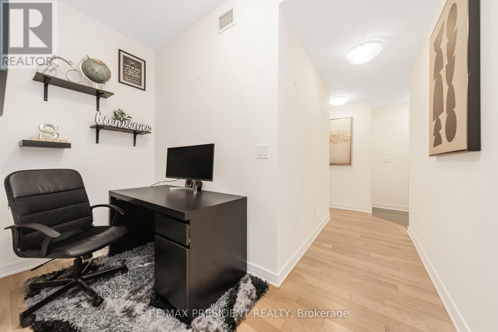 902 - 9191 Yonge Street, Richmond Hill, Ontario  L4C 1E2 - Photo 24 - N12142441