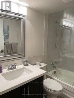609 - 50 Baif Boulevard, Richmond Hill, Ontario  L4C 5L1 - Photo 7 - N12142448