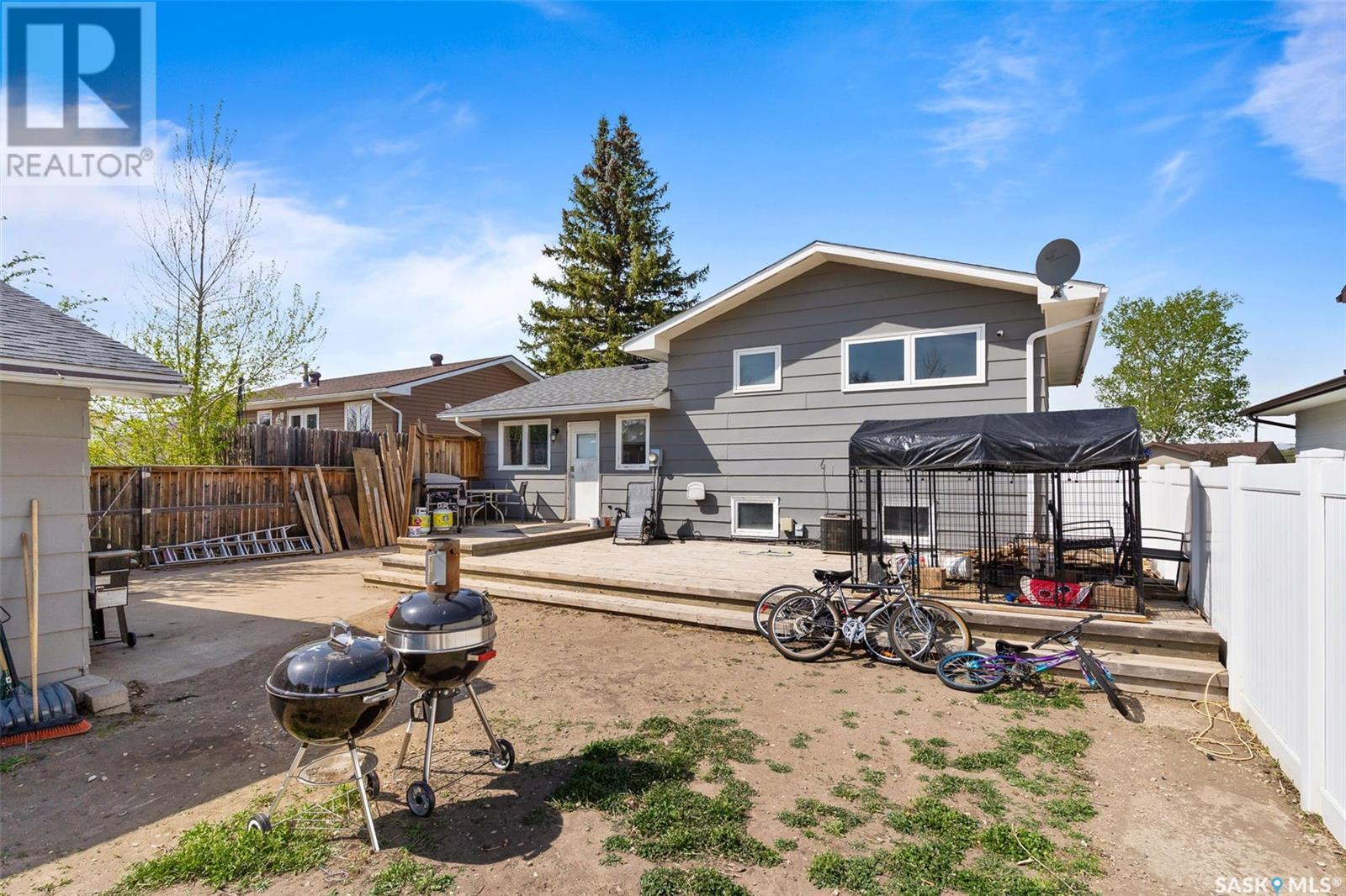 346 Wellington Drive, Moose Jaw, Saskatchewan  S6K 1A4 - Photo 36 - SK005512