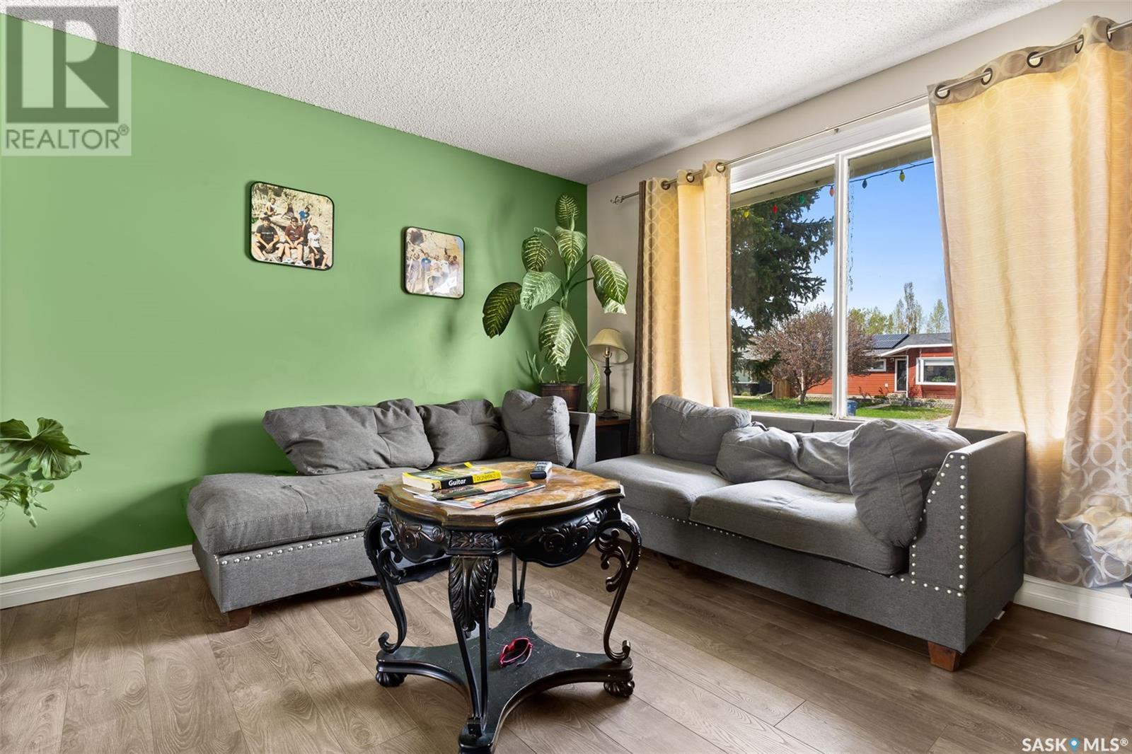 Property at 346 Wellington DRIVE image 5
