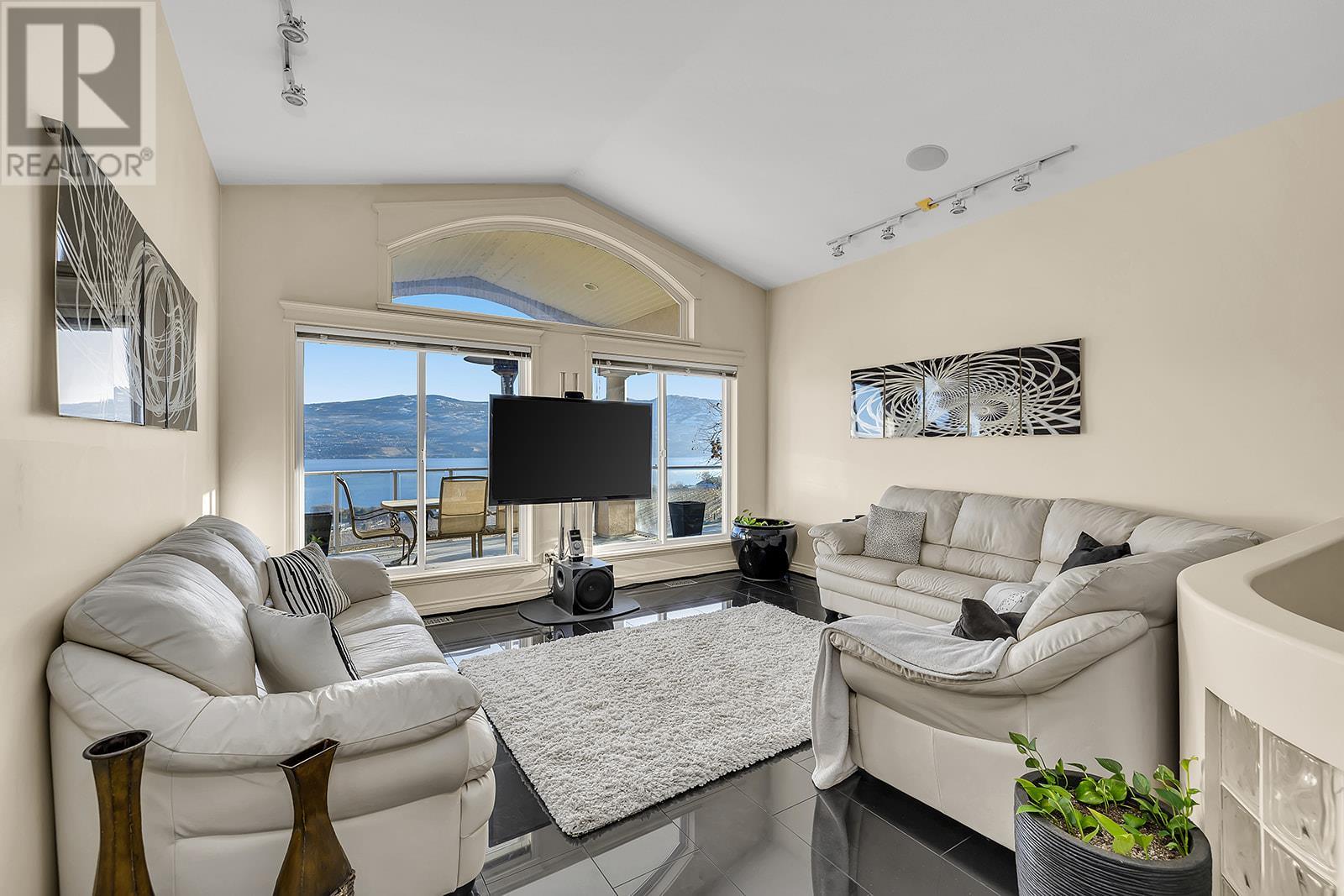 Property at 1620 Mission Hill Road image 3