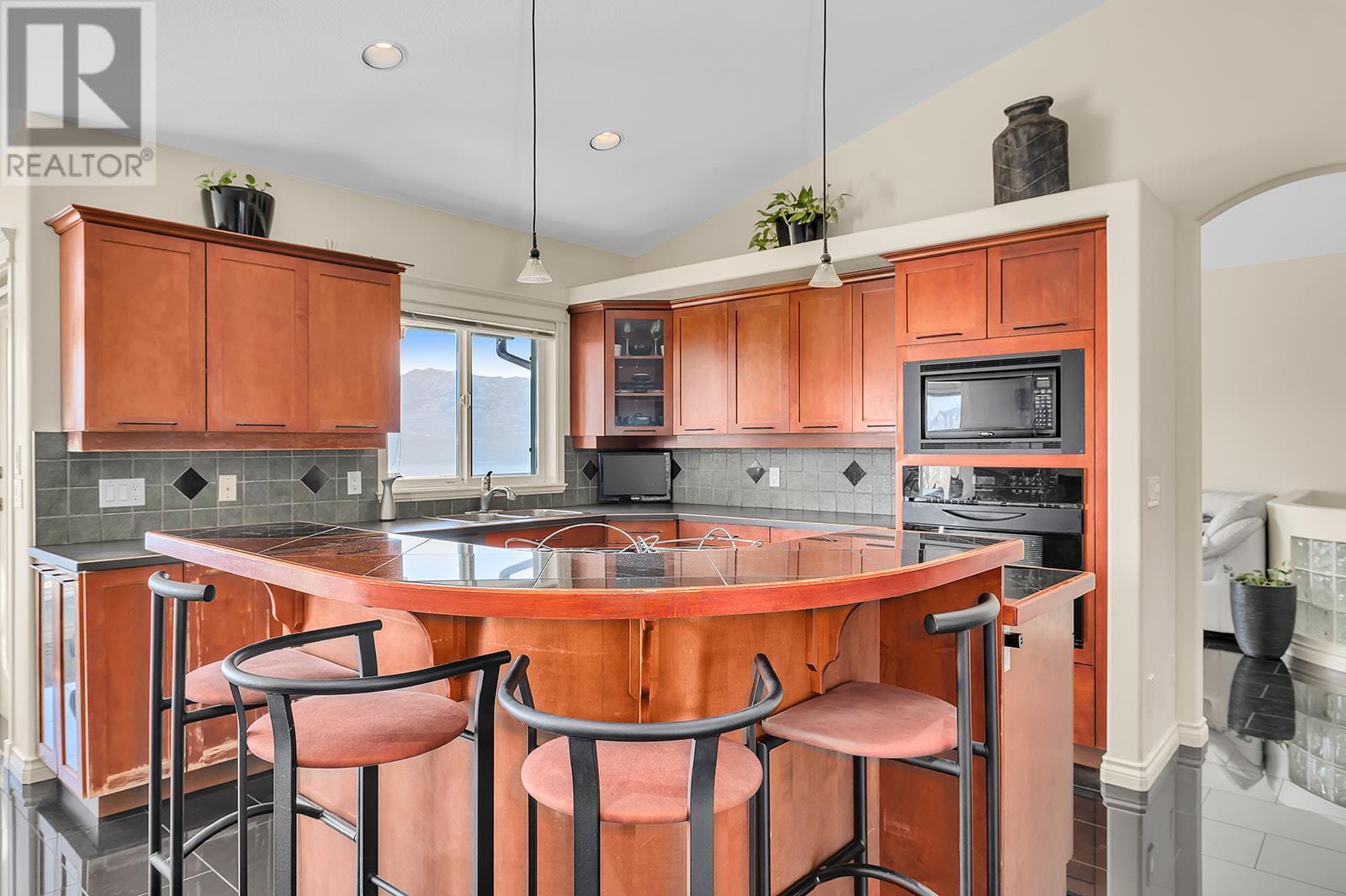 Property at 1620 Mission Hill Road image 5