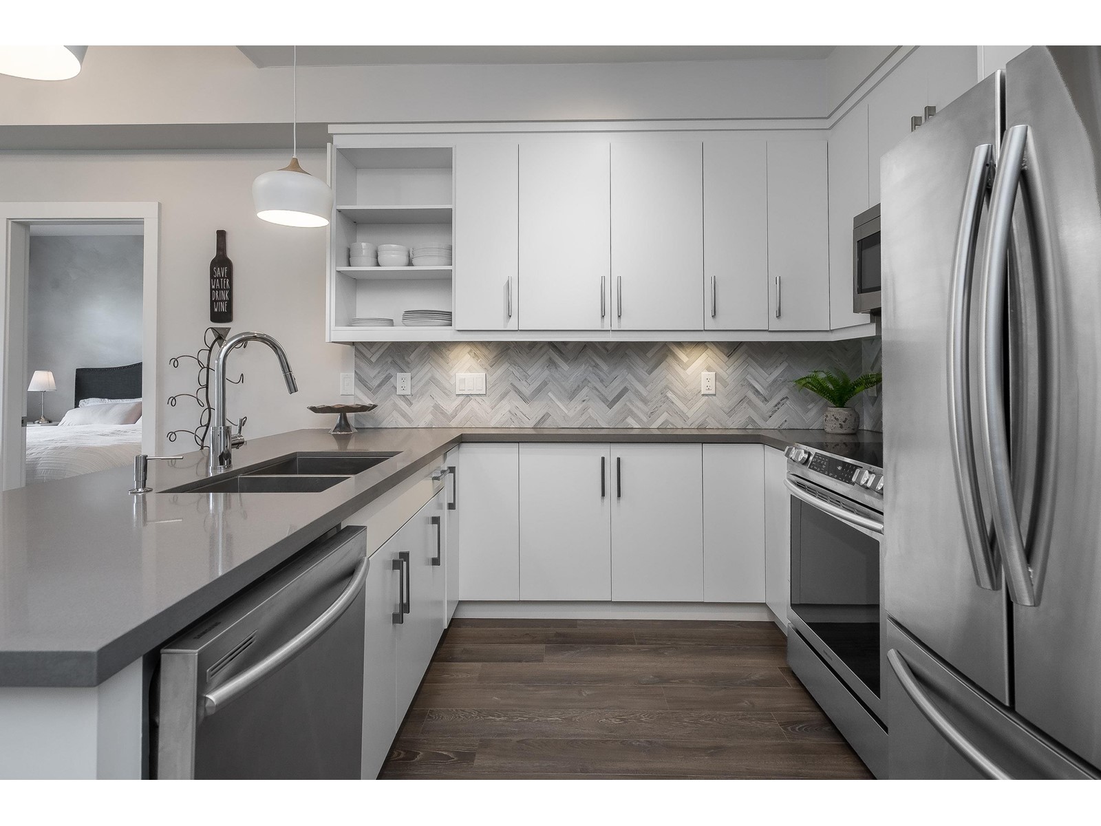 410 14550 Winter Crescent, Surrey, British Columbia  V4P 0G4 - Photo 5 - R2998792