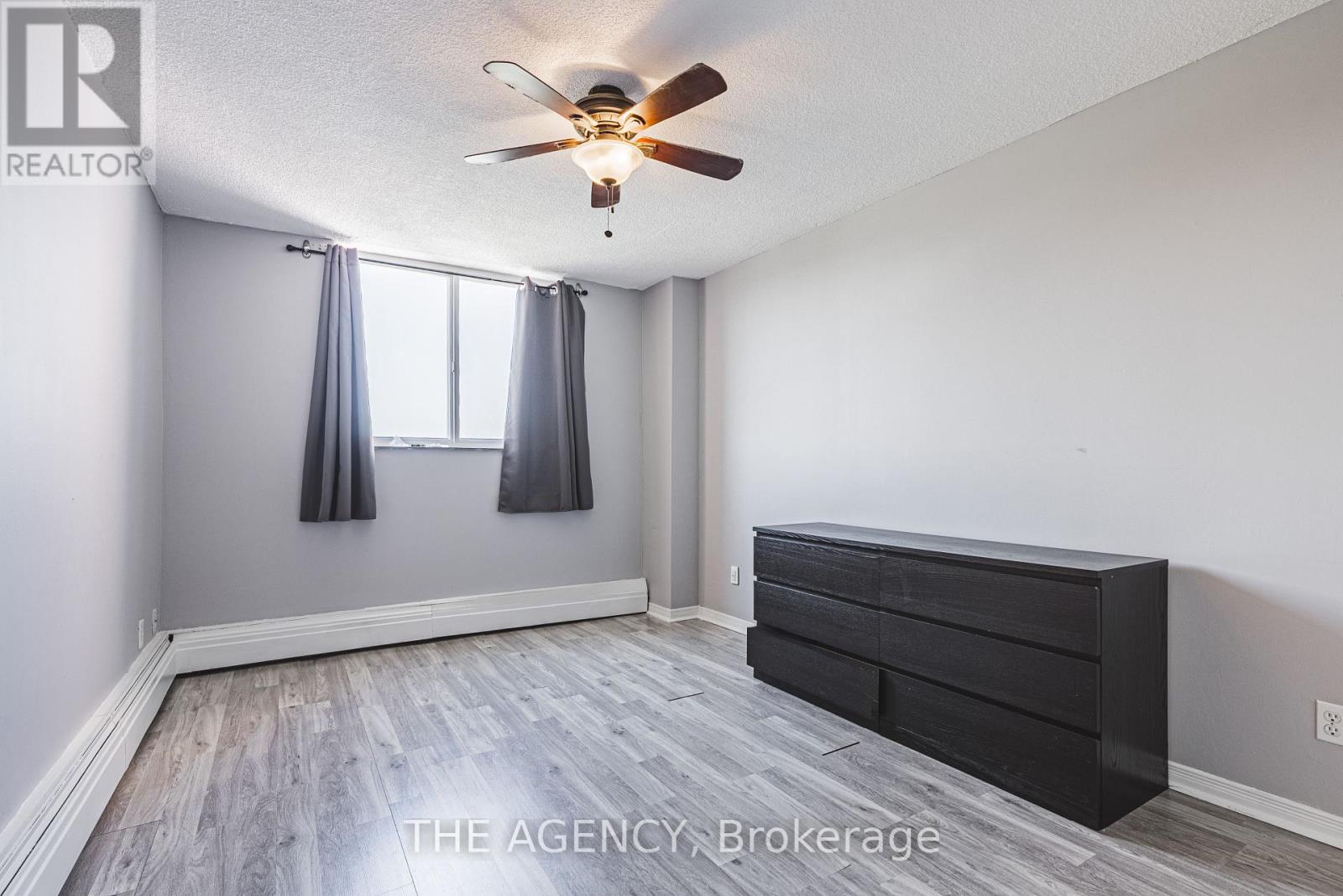 1410 - 975 Warwick Court, Burlington, Ontario  L7T 3Z7 - Photo 18 - W12142393