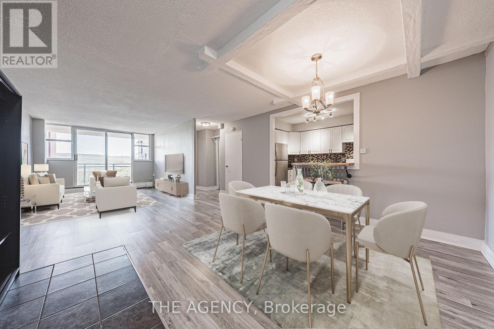 1410 - 975 Warwick Court, Burlington, Ontario  L7T 3Z7 - Photo 2 - W12142393