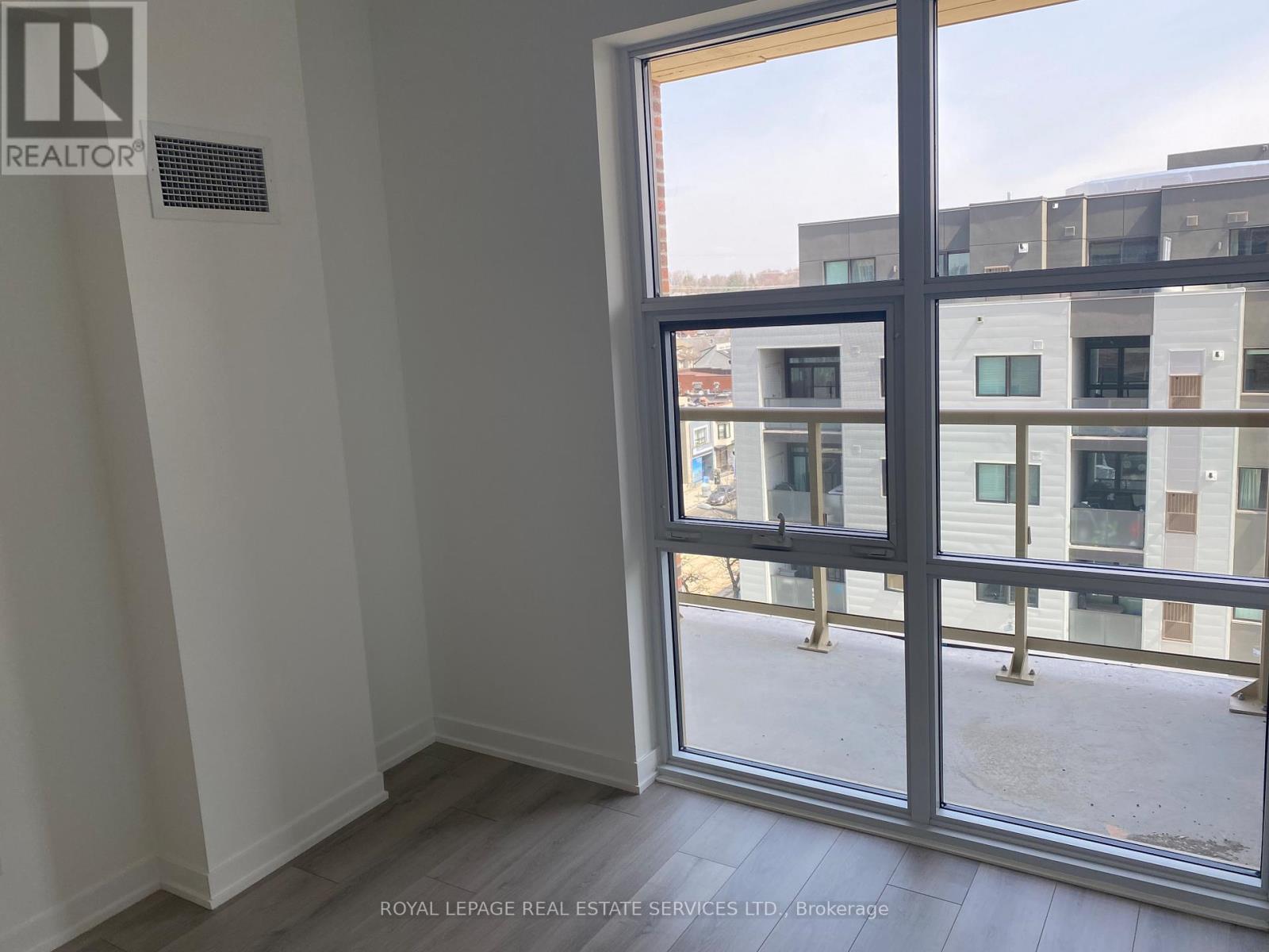 621 - 1787 St Clair Avenue W, Toronto, Ontario  M6N 1J6 - Photo 11 - W12142400