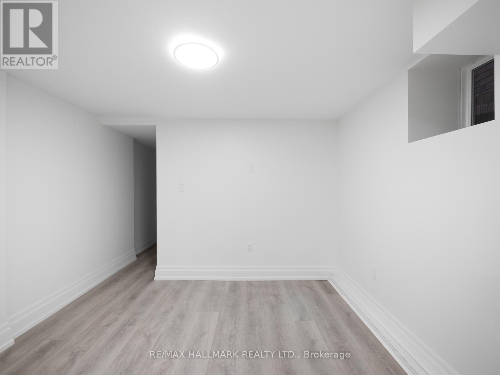 Lower Level - 547 Indian Road, Toronto, Ontario  M6P 2B9 - Photo 4 - W12142403