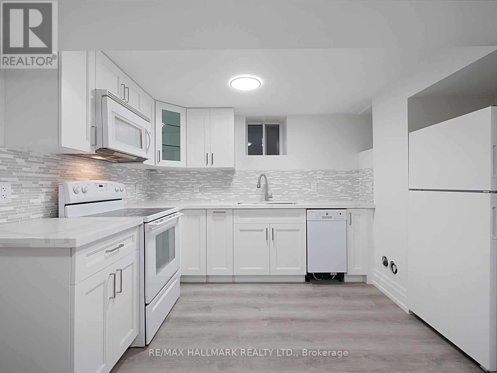 Lower Level - 547 Indian Road, Toronto, Ontario  M6P 2B9 - Photo 7 - W12142403