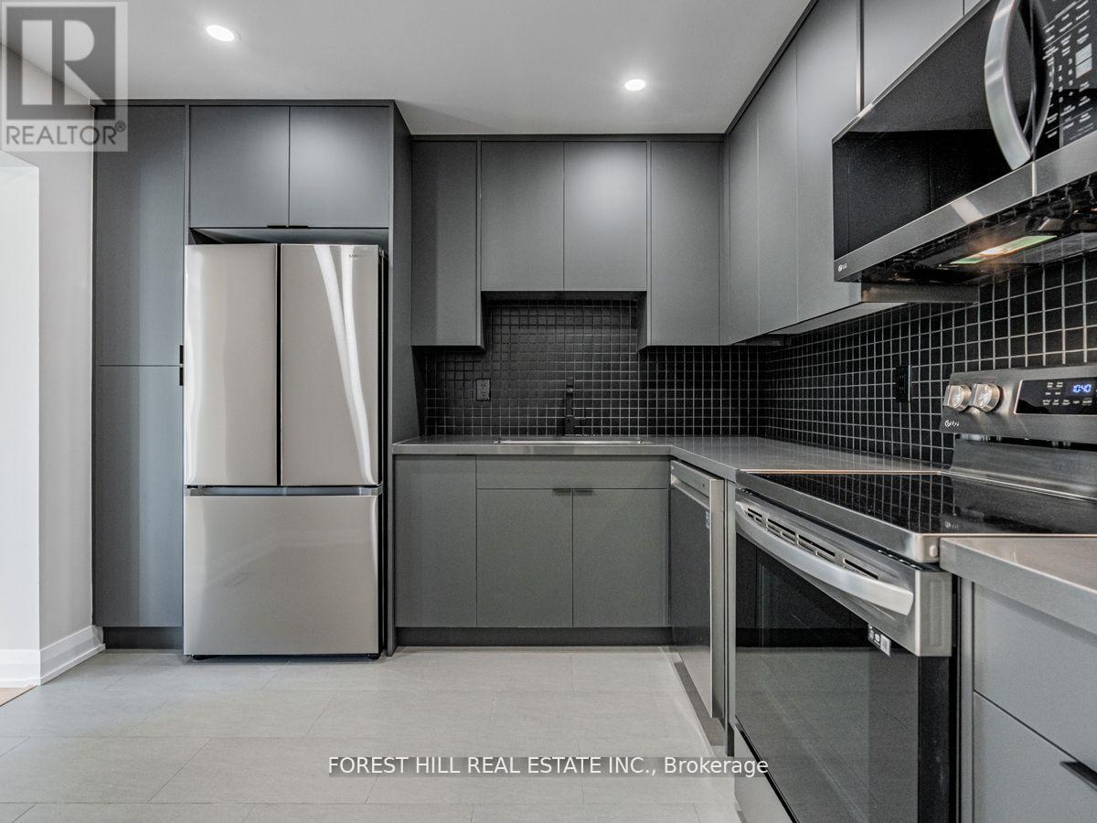 37 - 2120 Rathburn Road E, Mississauga, Ontario  L4W 2S8 - Photo 5 - W12142405