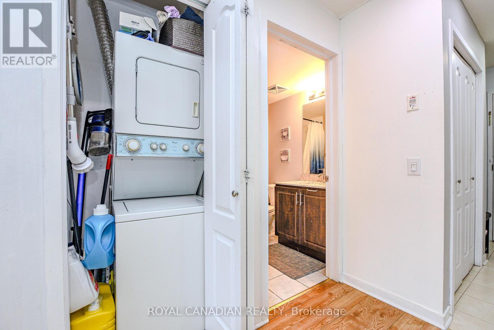 1403 - 8 Dayspring Circle, Brampton, Ontario  L6P 2Z7 - Photo 15 - W12142430